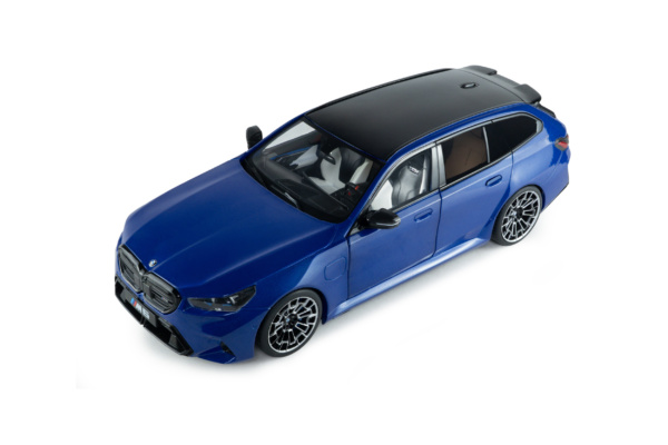 BMW M5 TOURING - M Marina Bay Blue Metallic - 2024