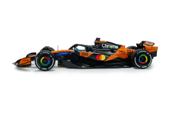 McLaren MCL39 - GP CHINA - 2025 - O.PIASTRI #81