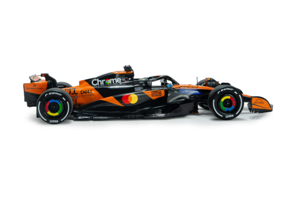 McLaren MCL39 - GP CHINA - 2025 - O.PIASTRI #81