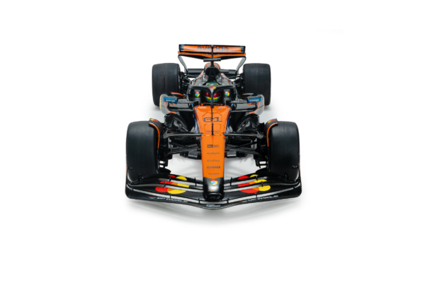 McLaren MCL39 - GP CHINA - 2025 - O.PIASTRI #81