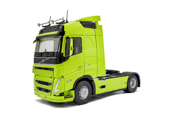 Volvo Trucks FH Globetrotter XL - NEON GREEN - 2023