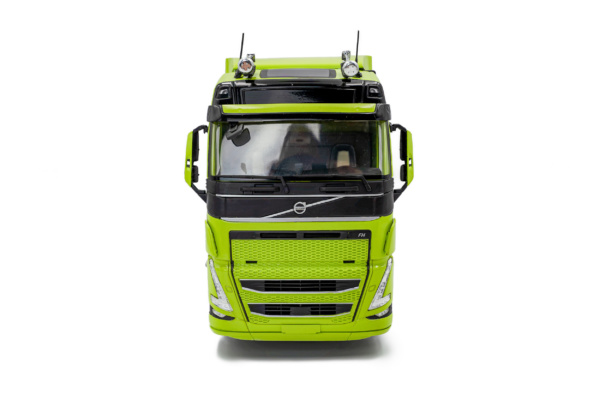 Volvo Trucks FH Globetrotter XL - NEON GREEN - 2023