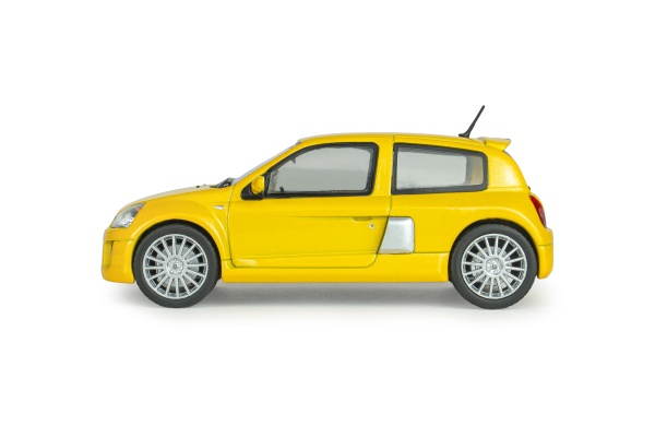 Renault Clio V6 Ph.2 - Jaune Sirius - 2003
